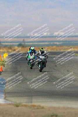 media/Aug-13-2023-CRA (Sun) [[1cfc37a6fb]]/Race 4 400 Superbike/Race/